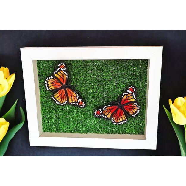 3D Embroidered Picture with MONARCH BUTTERFLIES (2) 6x8 in