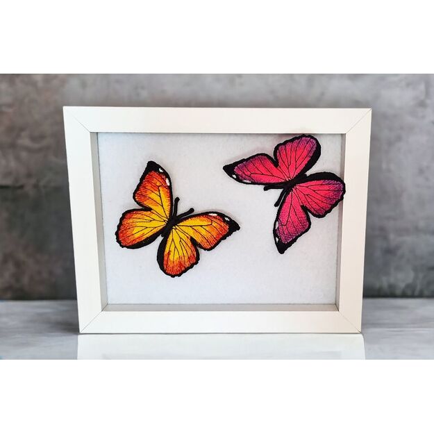 3D Embroidered Picture with BUTTERFLIES (2) 6x8 in